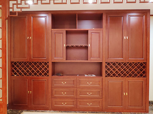 晋城中式家居装修之中式酒柜装修效果图